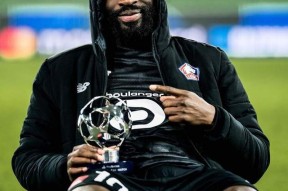 开云体育- 今晚里尔调整名单以备德甲，临场应变环节打磨，话题不断，身体对抗强度拉满